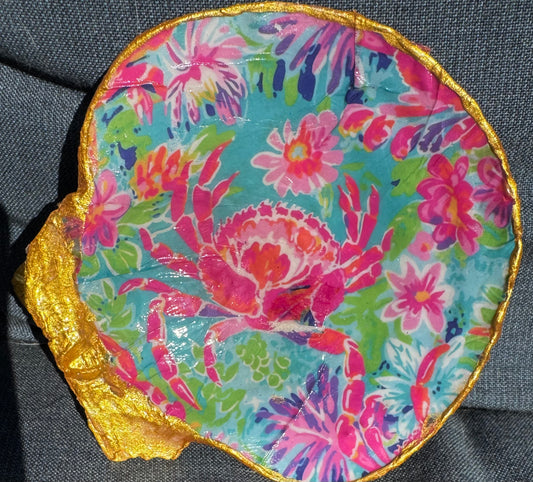 Lilly inspired nautical crab scallop shell